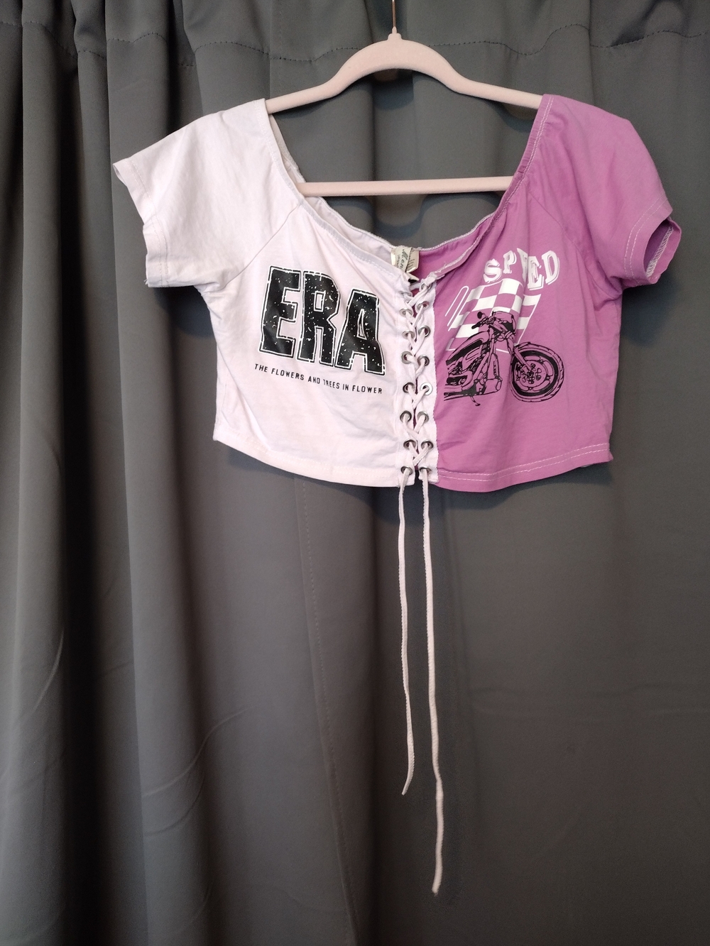 Mengsi Two-Tone Lace-Up Crop Top - White & Lilac